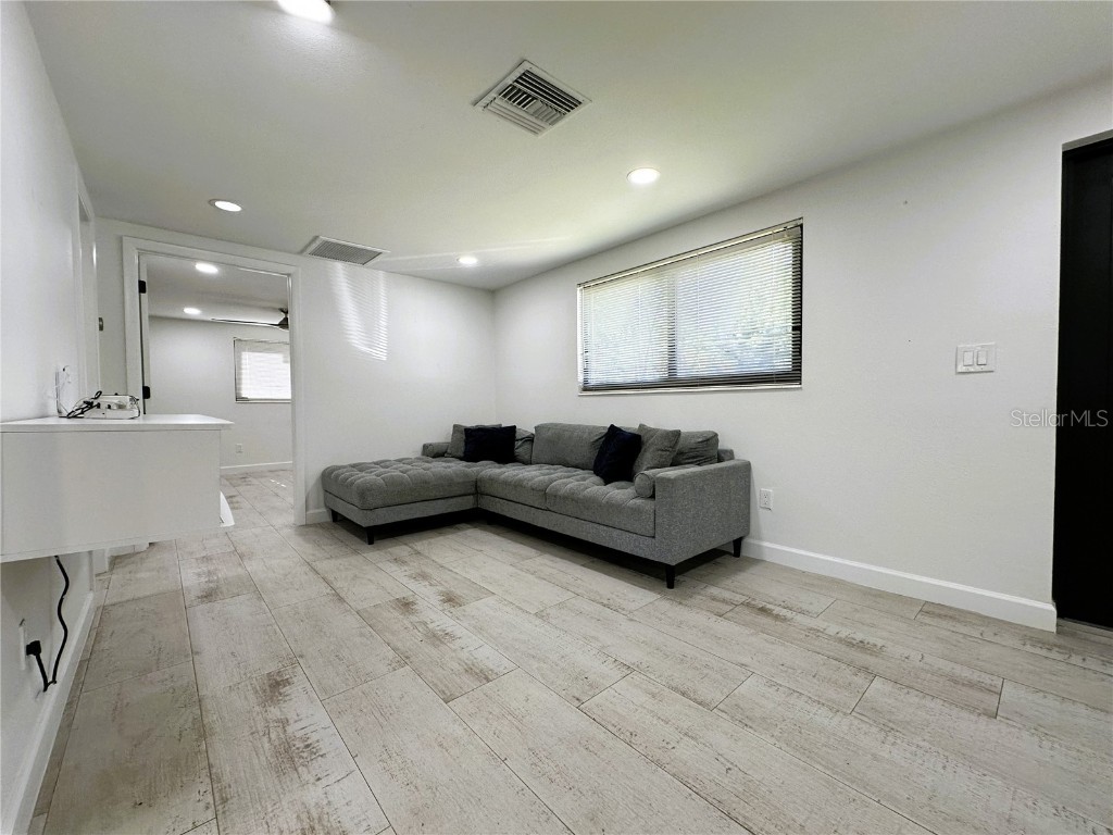 6507 Elliot Drive Tampa FL 33615 TB8442602 image8