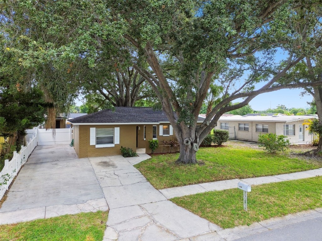 6507 Los Altos Way Tampa FL 33634 TB8448158 image40