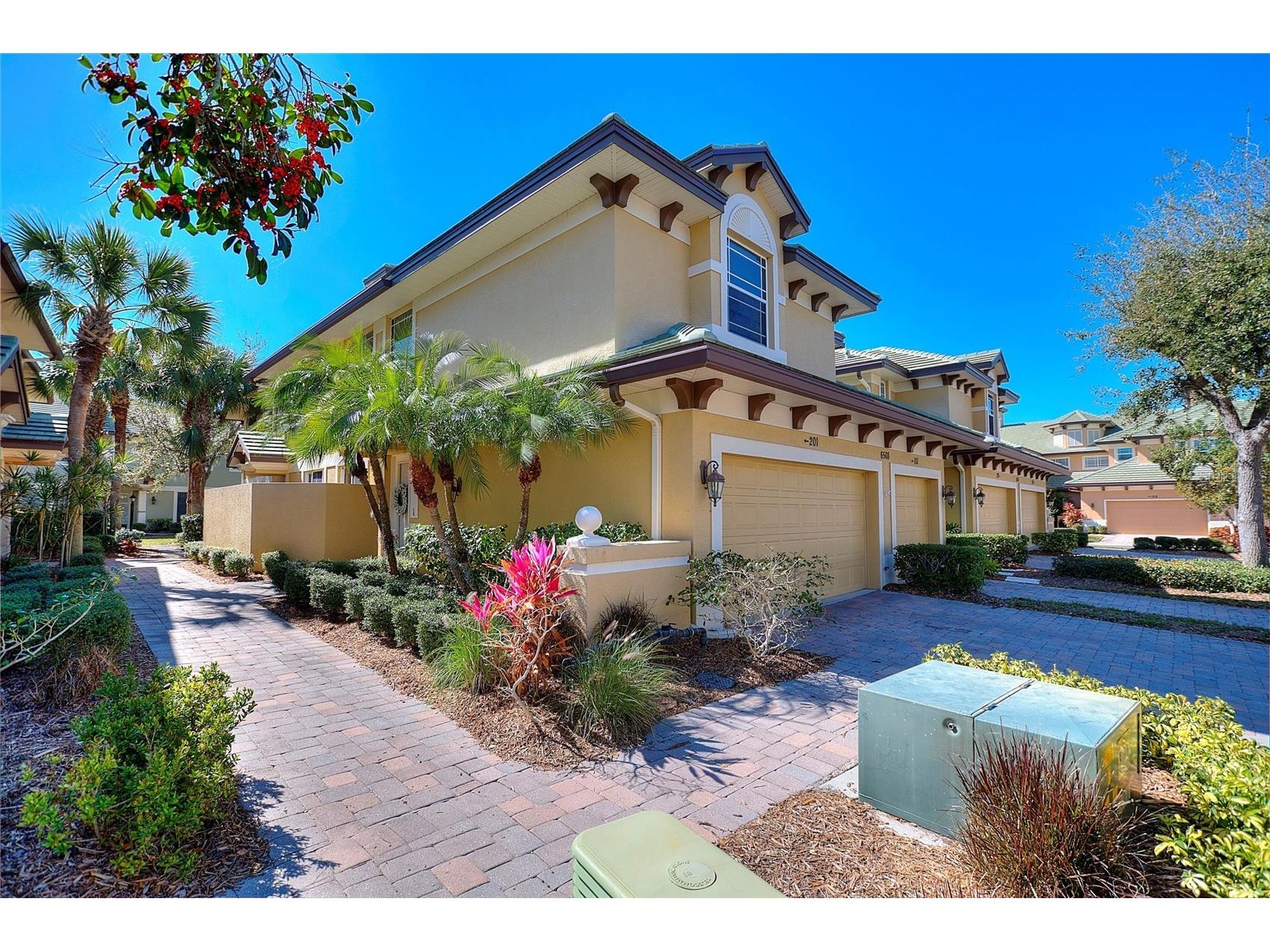6508 Moorings Point Circle #201 Lakewood Ranch FL 34202 - LAKE UIHLEIN A4683844 image1