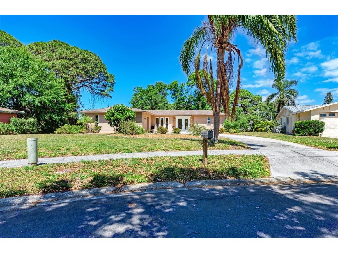 6509 Bowline Drive Sarasota FL 34231 A4563453 image1