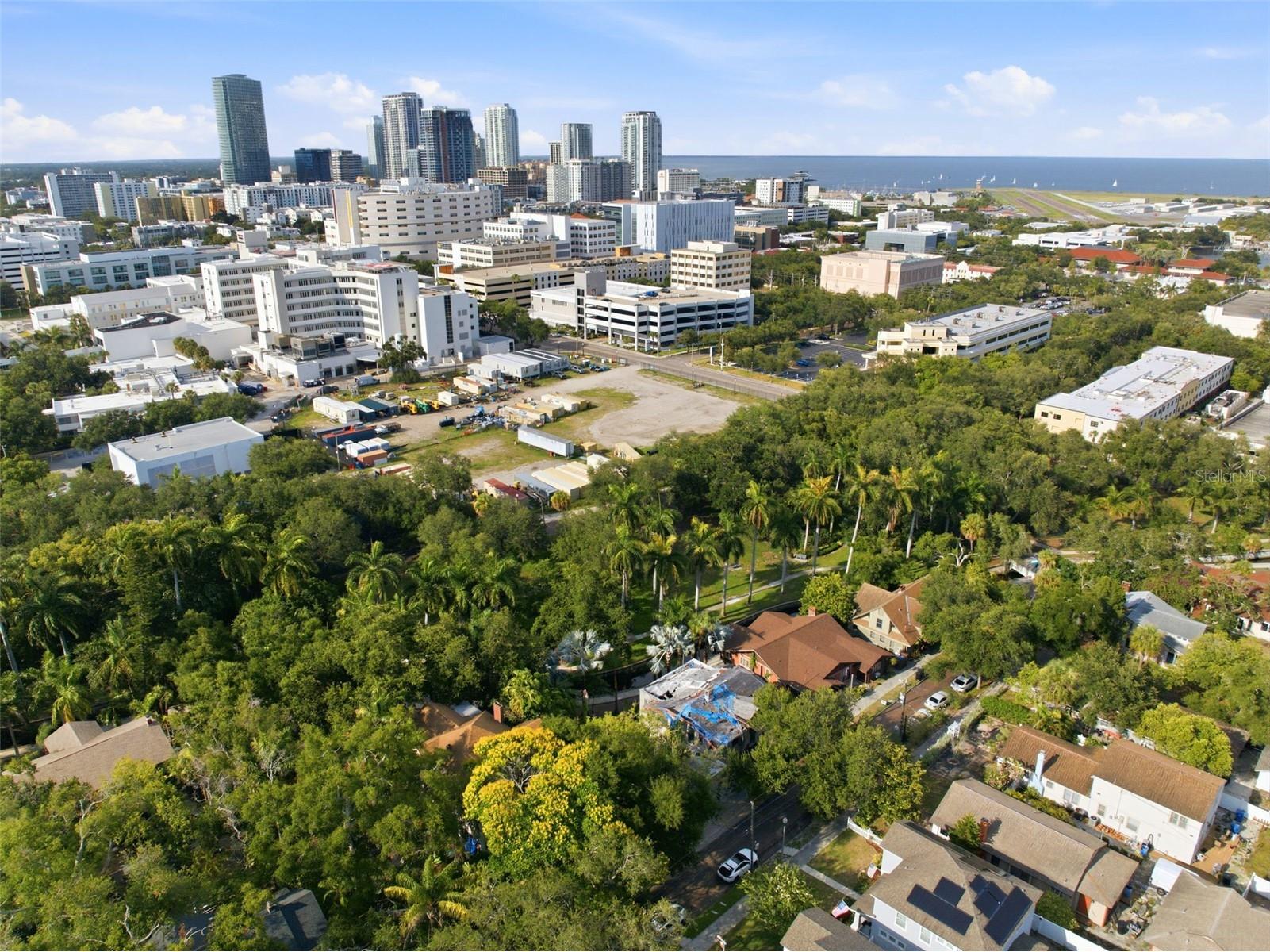 651 10th Ave S Saint Petersburg FL 33701 TB8523393 image1