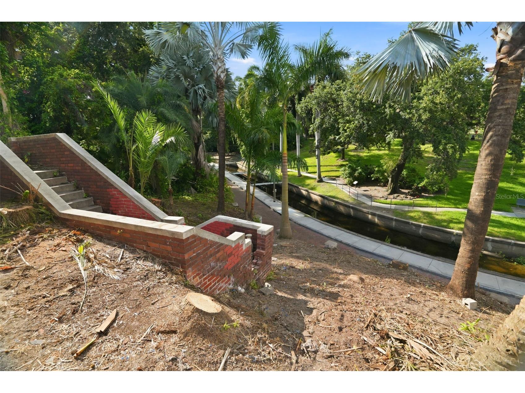 651 10th Ave S Saint Petersburg FL 33701 TB8523393 image9