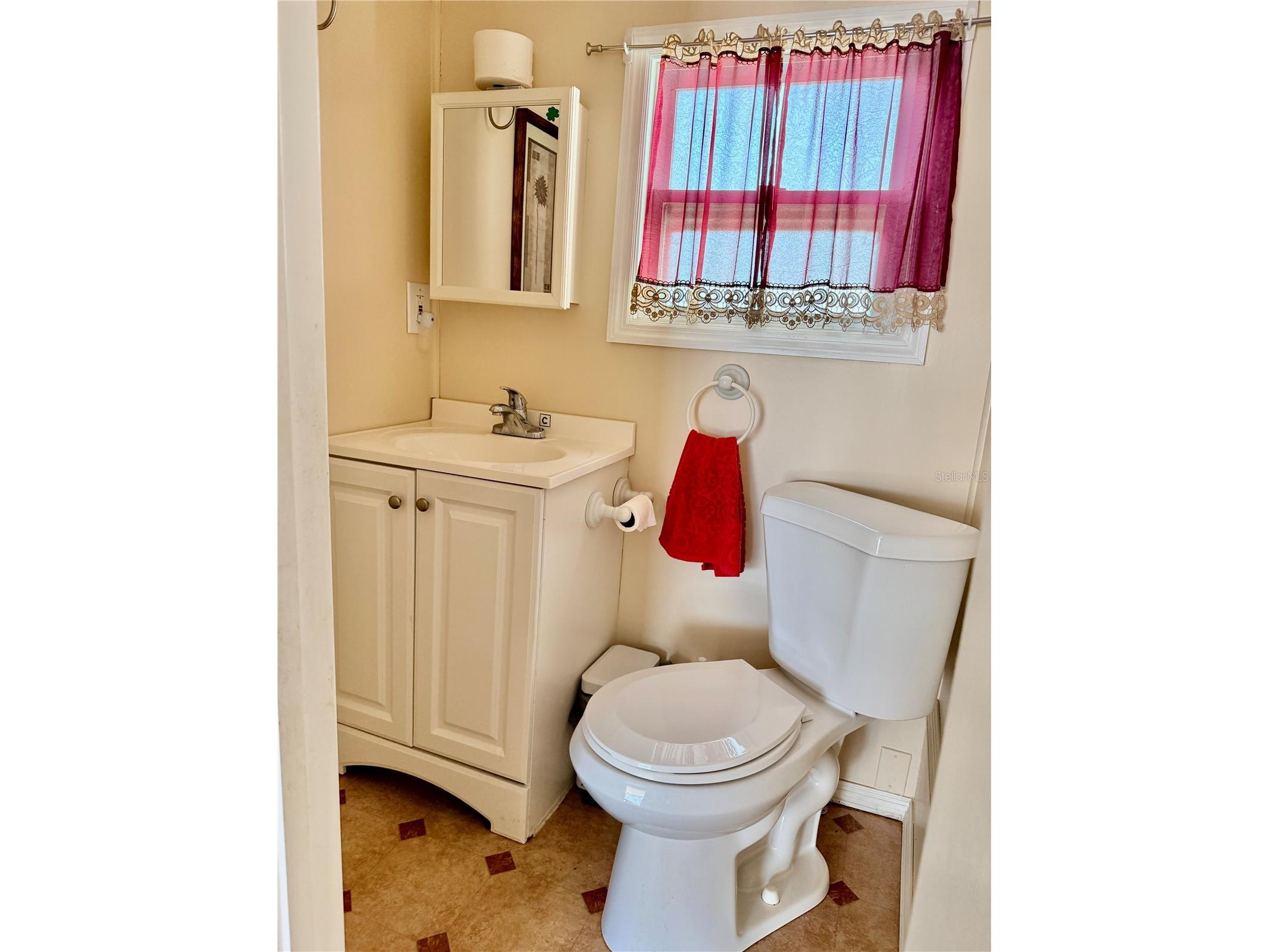 651 54th Lane S #14 Gulfport FL 33707 TB8489133 image12