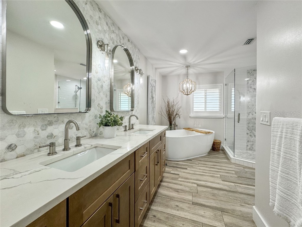 651 64th Avenue Saint Pete Beach FL 33706 TB8436130 image11