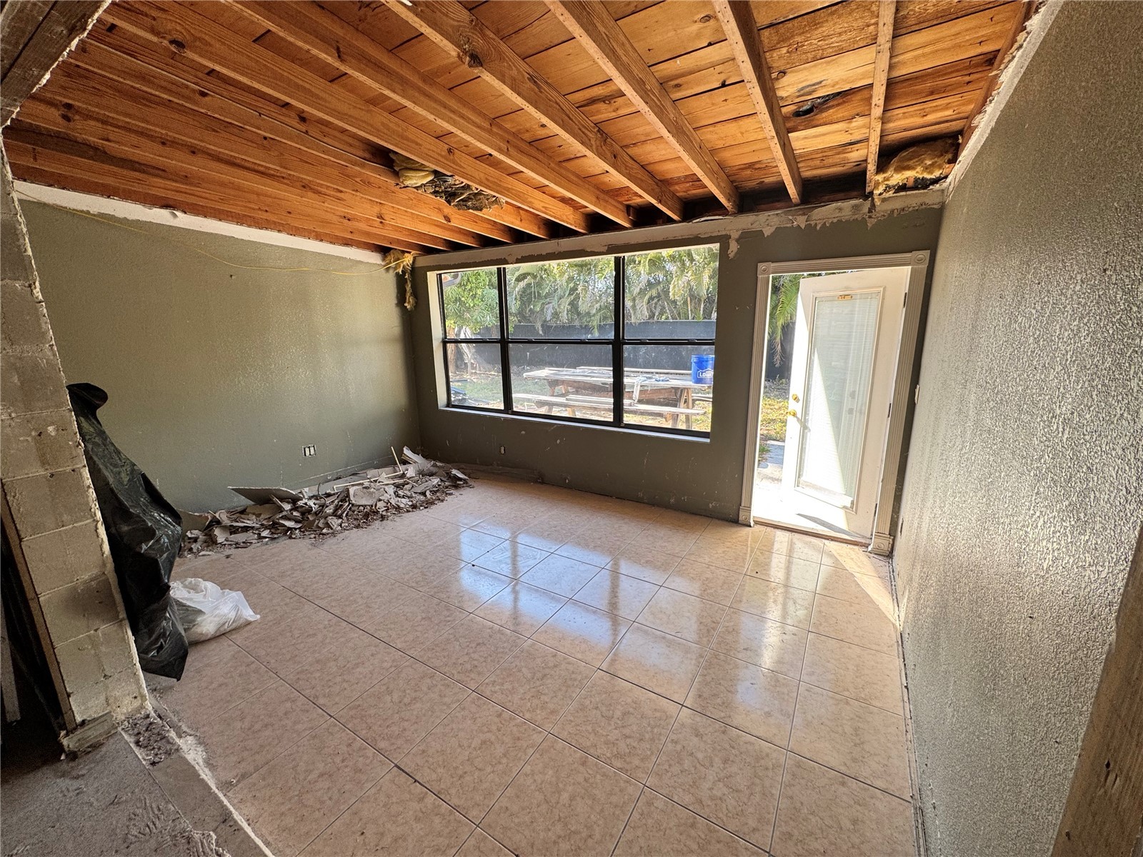 651 69th Avenue S Saint Petersburg FL 33705 L4960533 image11