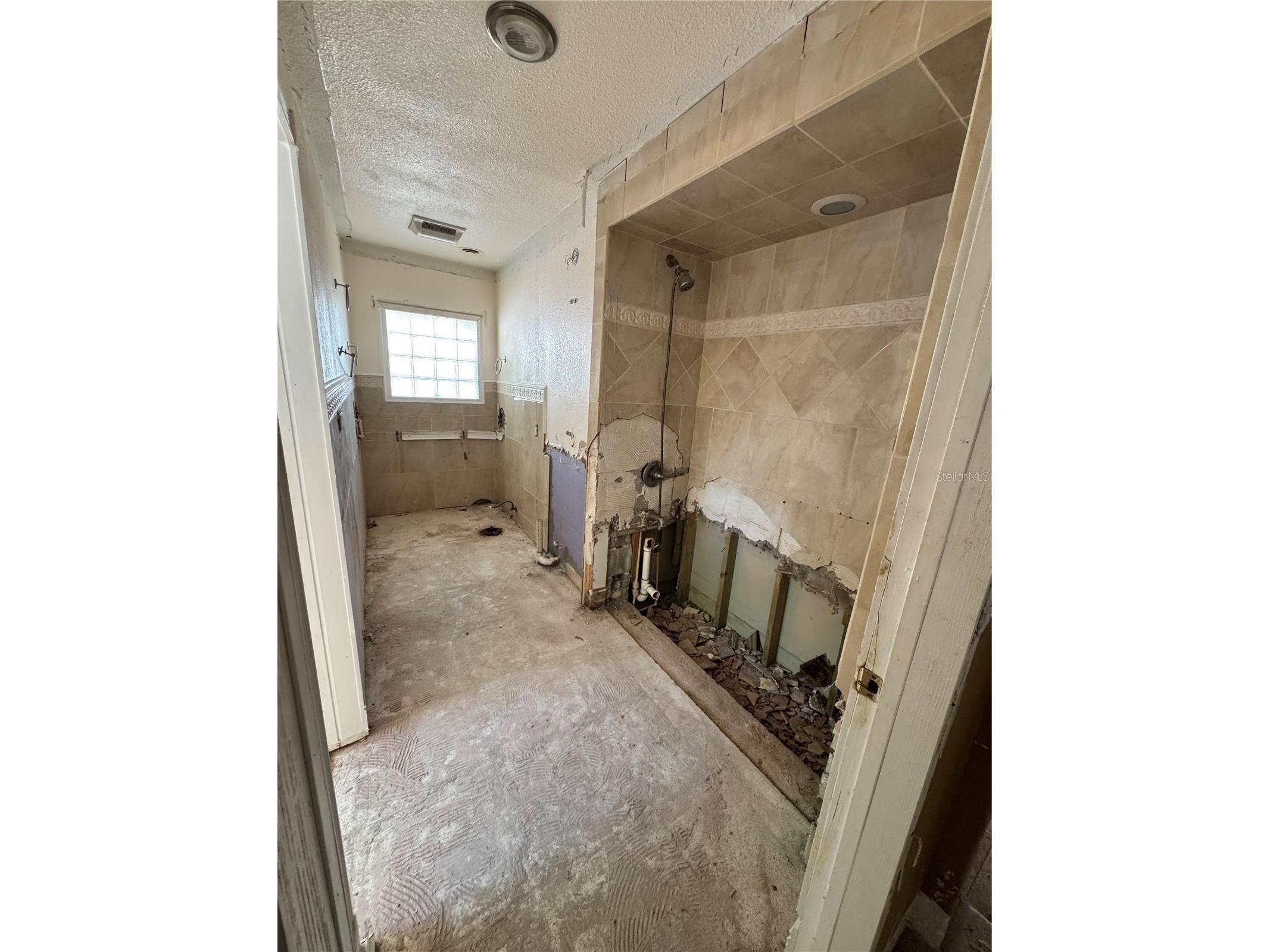 651 69th Avenue S Saint Petersburg FL 33705 L4960533 image8