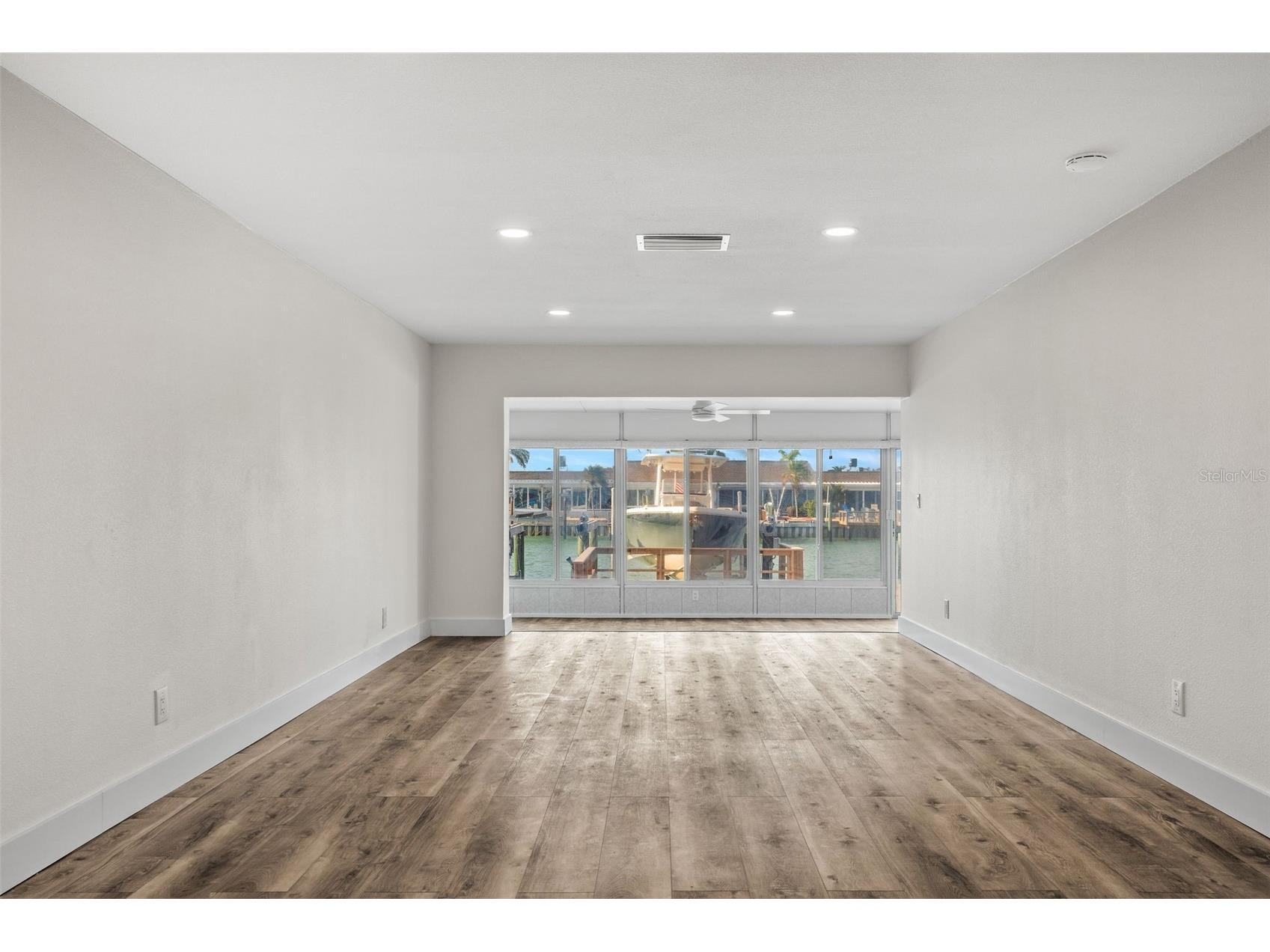 651 Boca Ciega Point Boulevard S Saint Petersburg FL 33708 - INTRACOASTAL TO GULF O6385415 image17