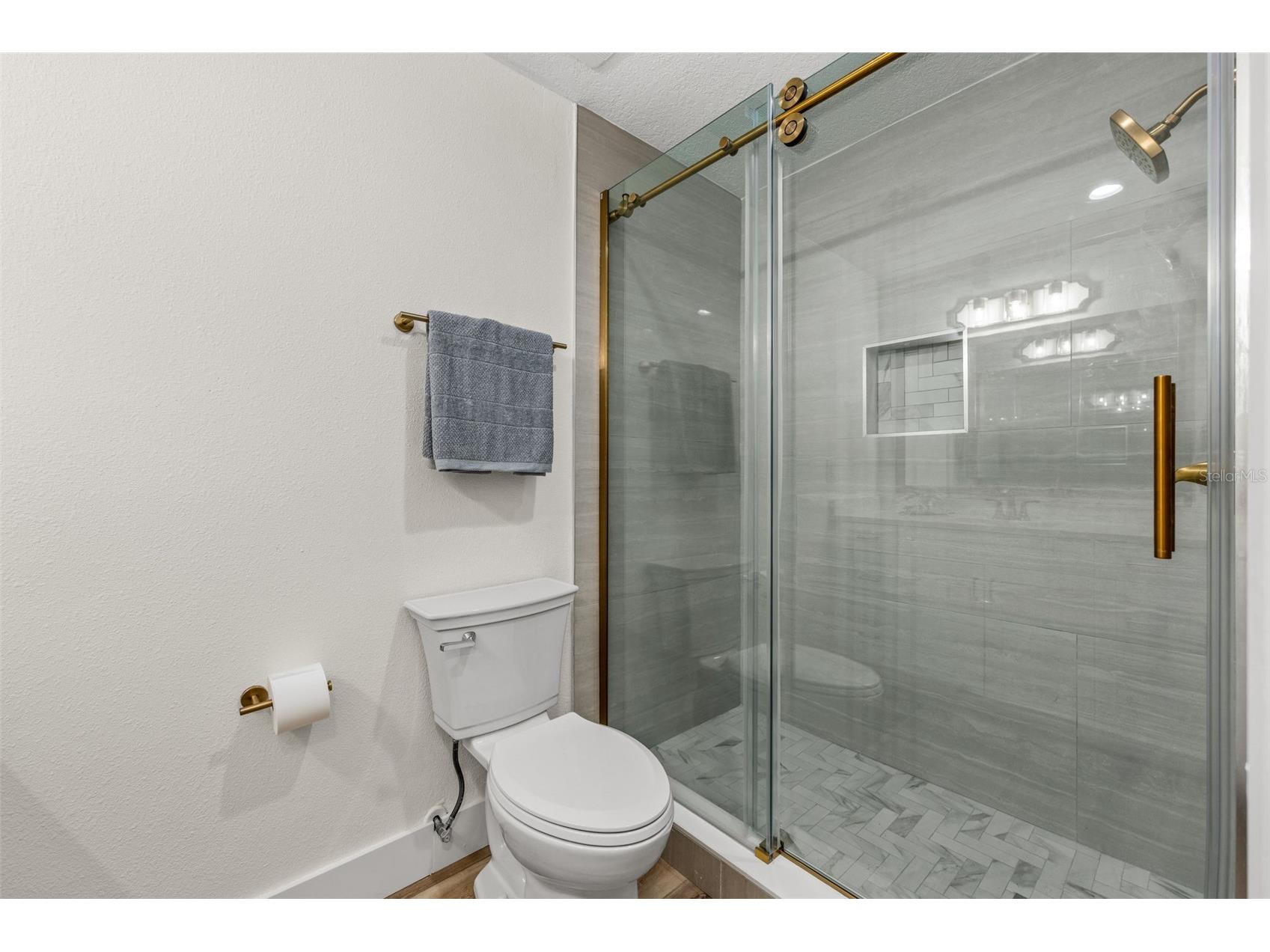 651 Boca Ciega Point Boulevard S Saint Petersburg FL 33708 - INTRACOASTAL TO GULF O6385415 image29