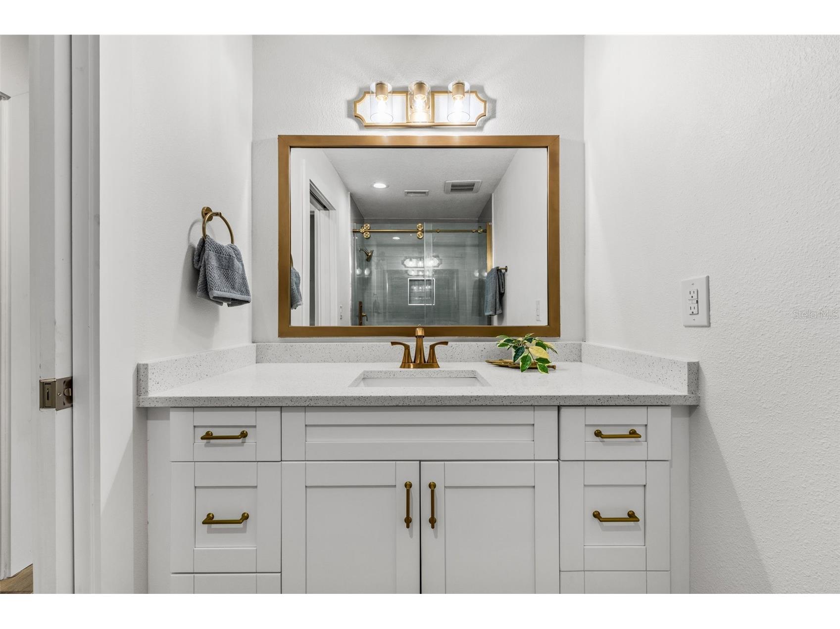 651 Boca Ciega Point Boulevard S Saint Petersburg FL 33708 - INTRACOASTAL TO GULF O6385415 image30