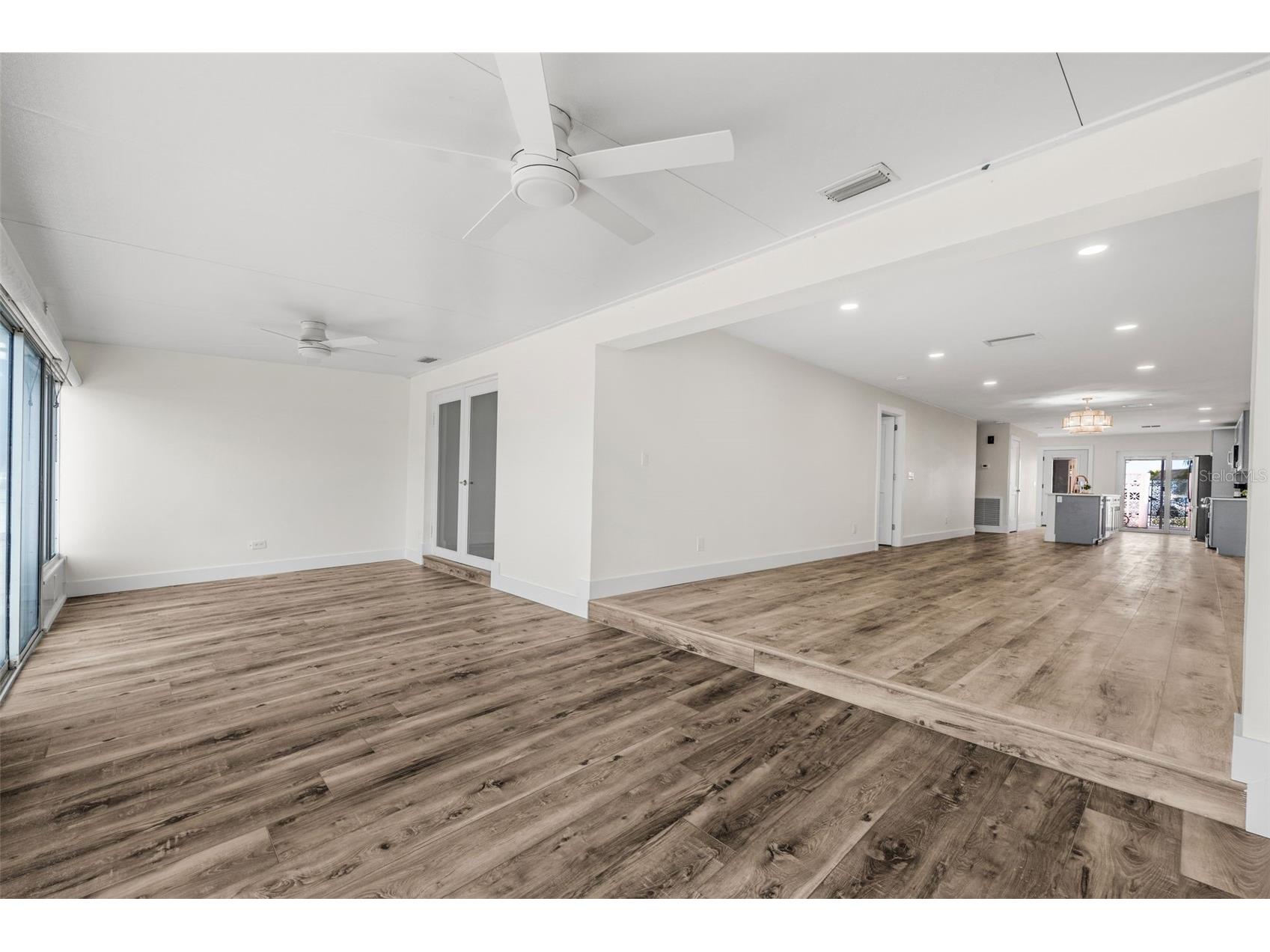 651 Boca Ciega Point Boulevard S Saint Petersburg FL 33708 - INTRACOASTAL TO GULF O6385415 image31