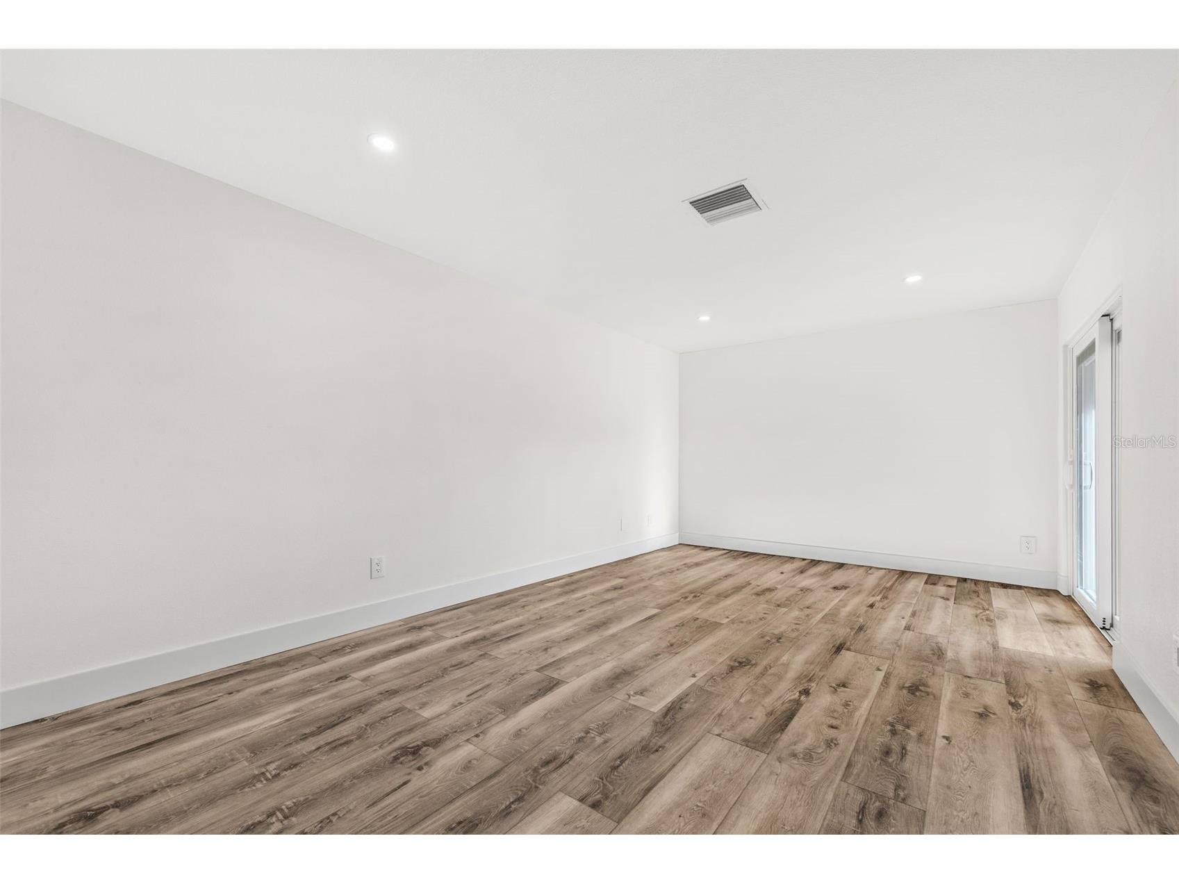 651 Boca Ciega Point Boulevard S Saint Petersburg FL 33708 - INTRACOASTAL TO GULF O6385415 image34