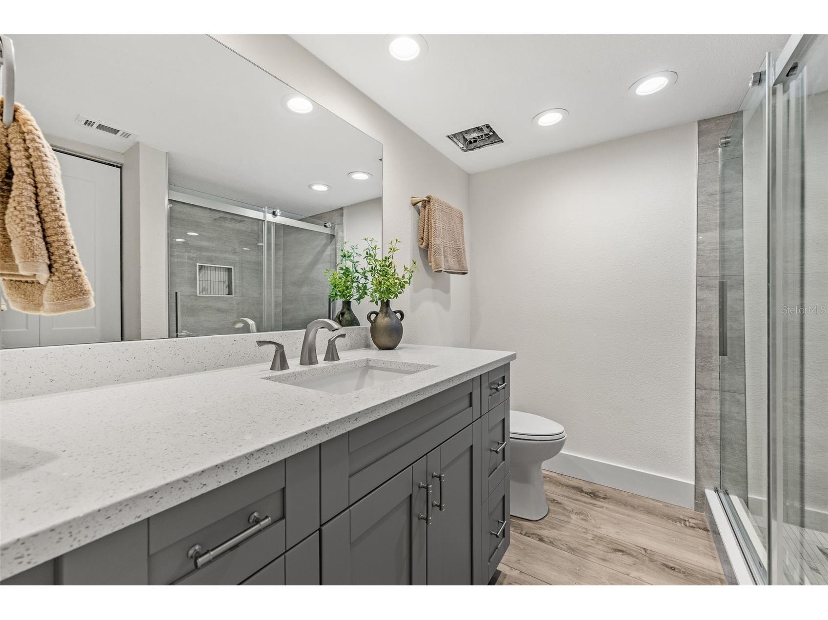 651 Boca Ciega Point Boulevard S Saint Petersburg FL 33708 - INTRACOASTAL TO GULF O6385415 image37