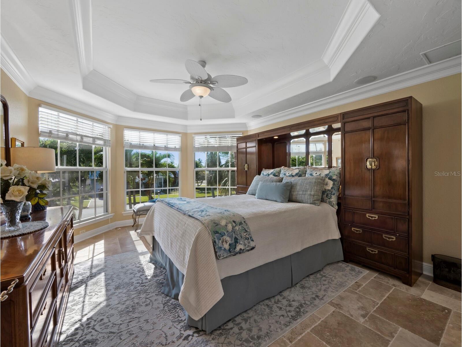 651 Broadway Street Longboat Key FL 34228 A4672952 image21