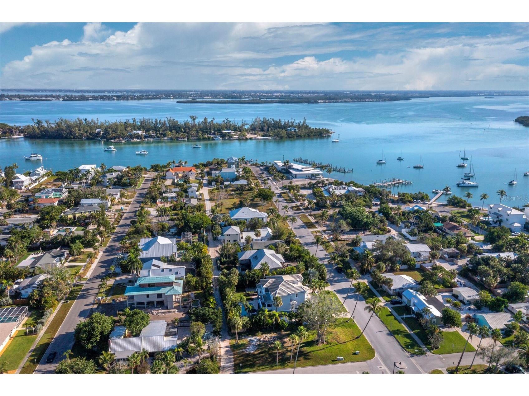 651 Broadway Street Longboat Key FL 34228 A4672952 image50