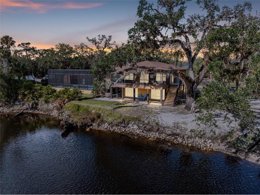 651 Dixon Road Venice FL 34292 D6139709 image1