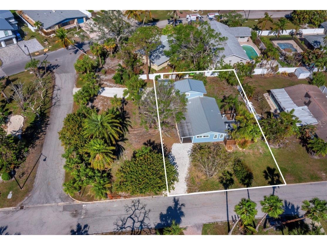 651 Fox Street Longboat Key FL 34228 A4639019 image1