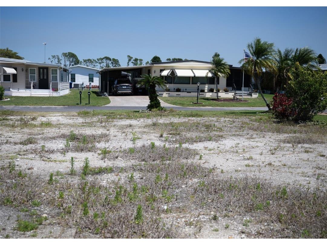 651 La Sala North Port FL 34287 T3516925 image3