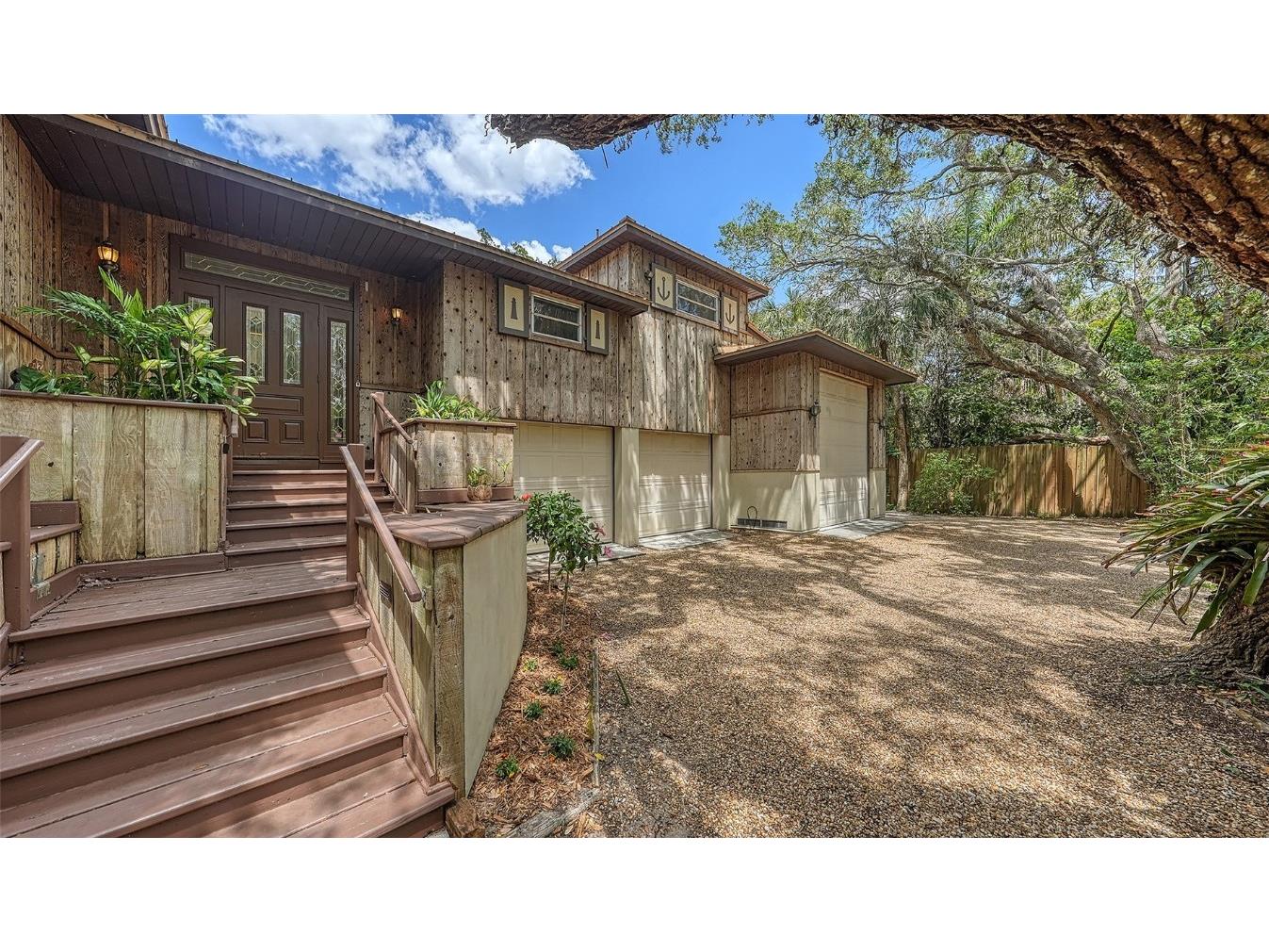 651 Mangrove Point Road Sarasota FL 34242 - GULF OF MEXICO A4588082 image1