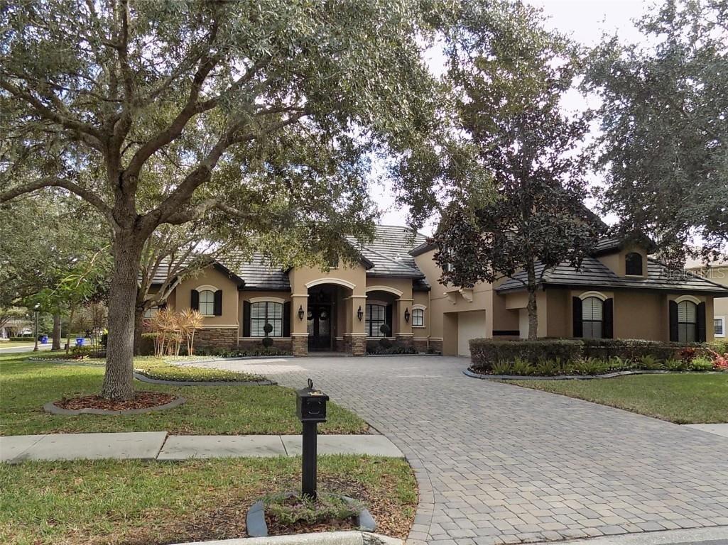 651 Richmond Close Tarpon Springs FL 34688 U8186412 image1