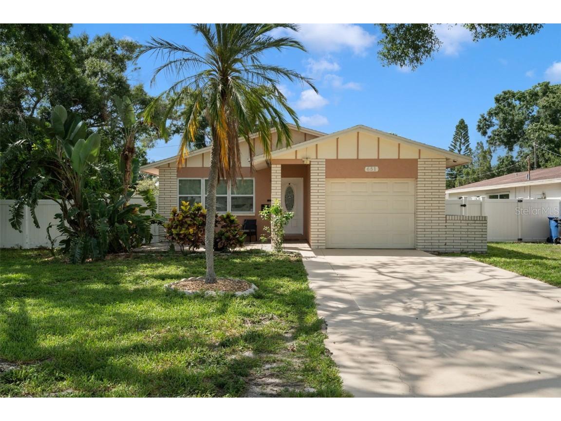 651 Southwest Boulevard N Saint Petersburg FL 33703 TB8344989 image1