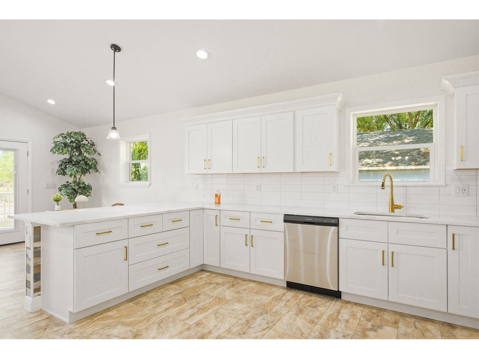 6510 E 23rd Avenue Tampa FL 33619 TB8498865 image6