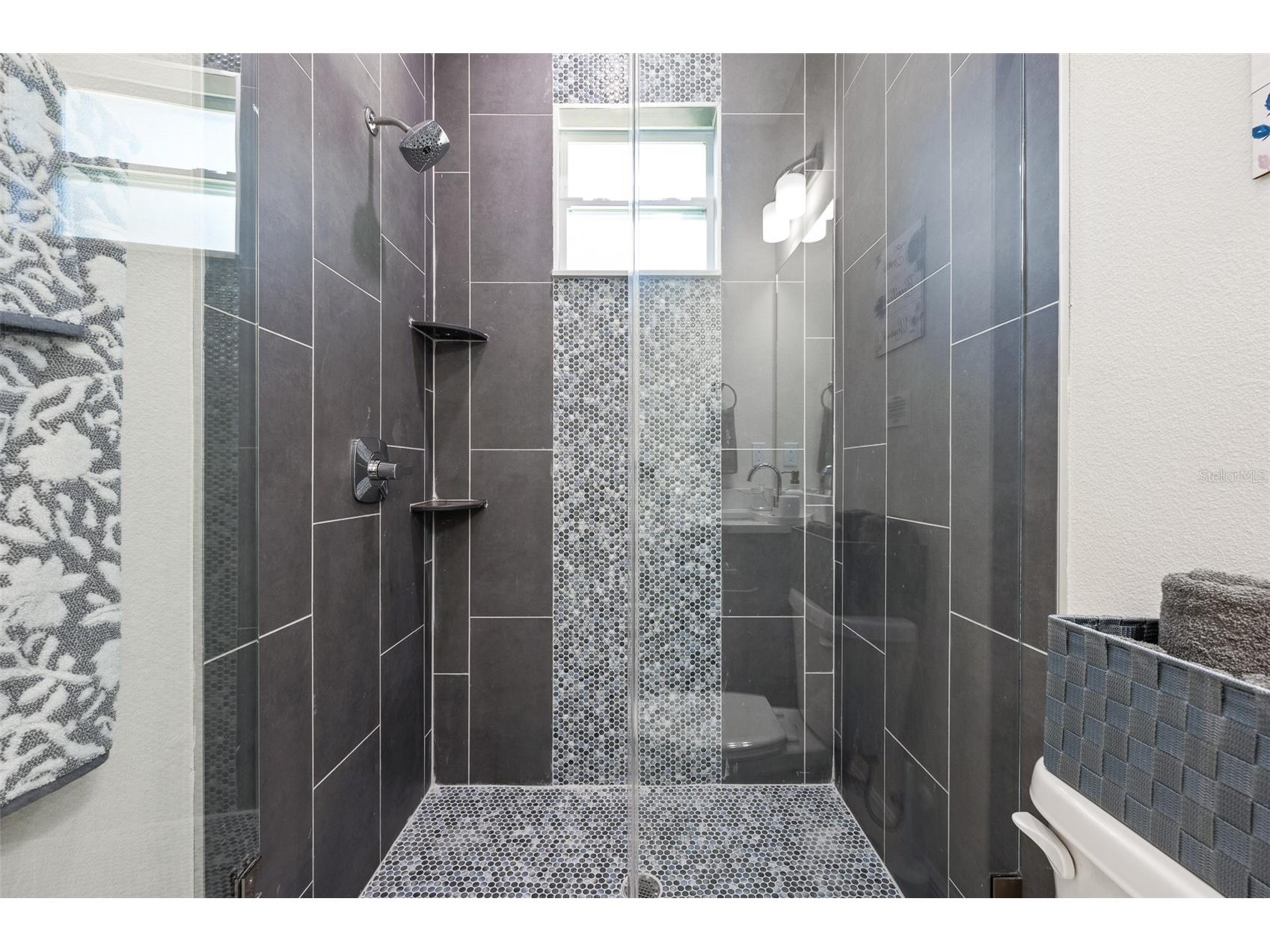 6510 E 25th Avenue Tampa FL 33619 TB8521643 image32