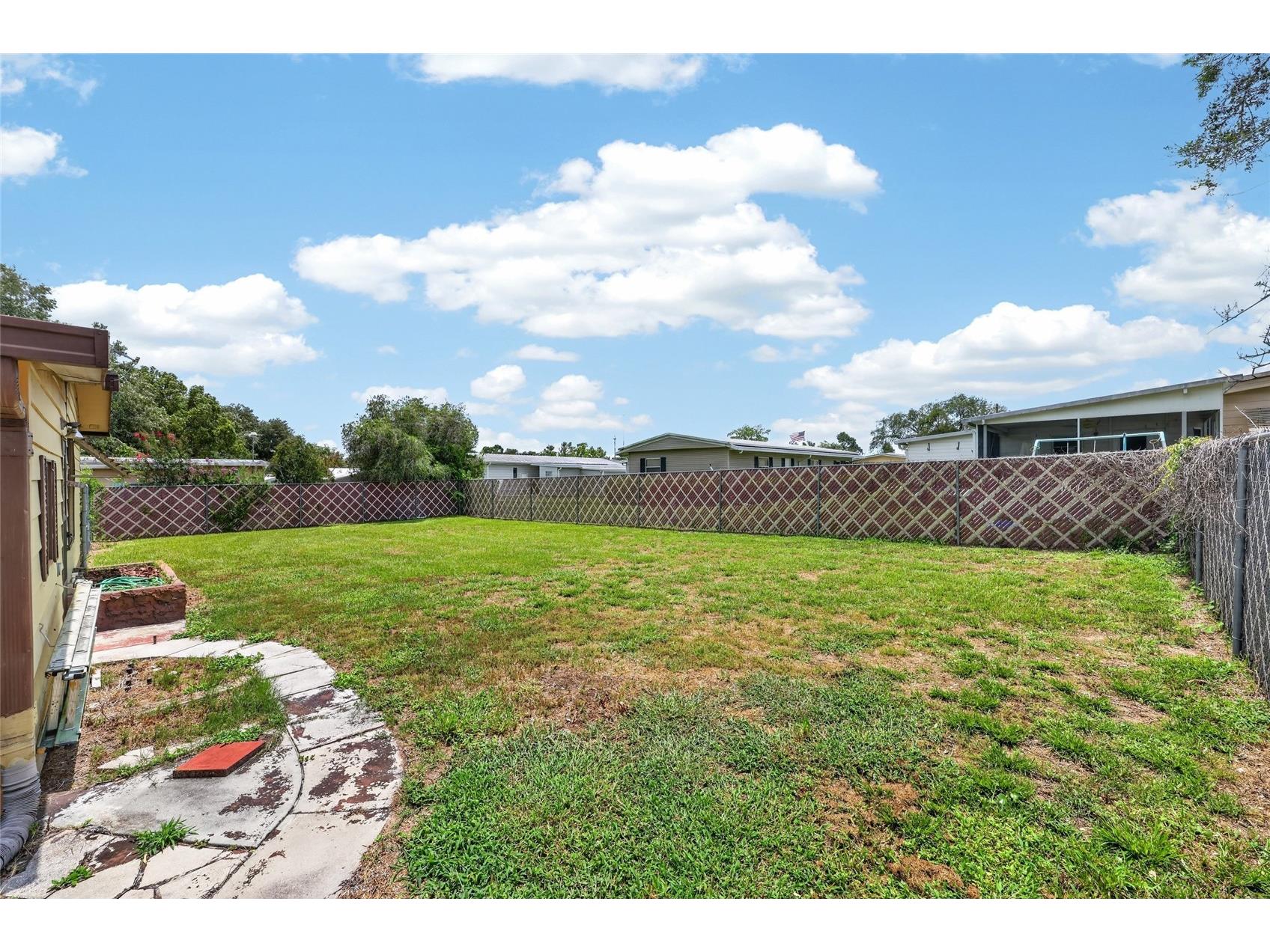6510 NE 2nd Place Ocala FL 34470 OM727118 image33