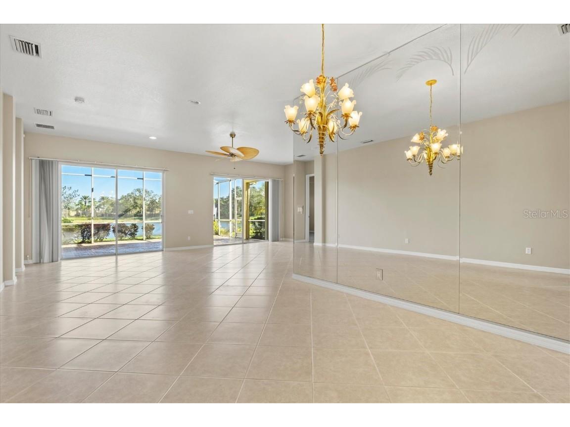 6511 43rd Court E Sarasota FL 34243 A4676546 image13