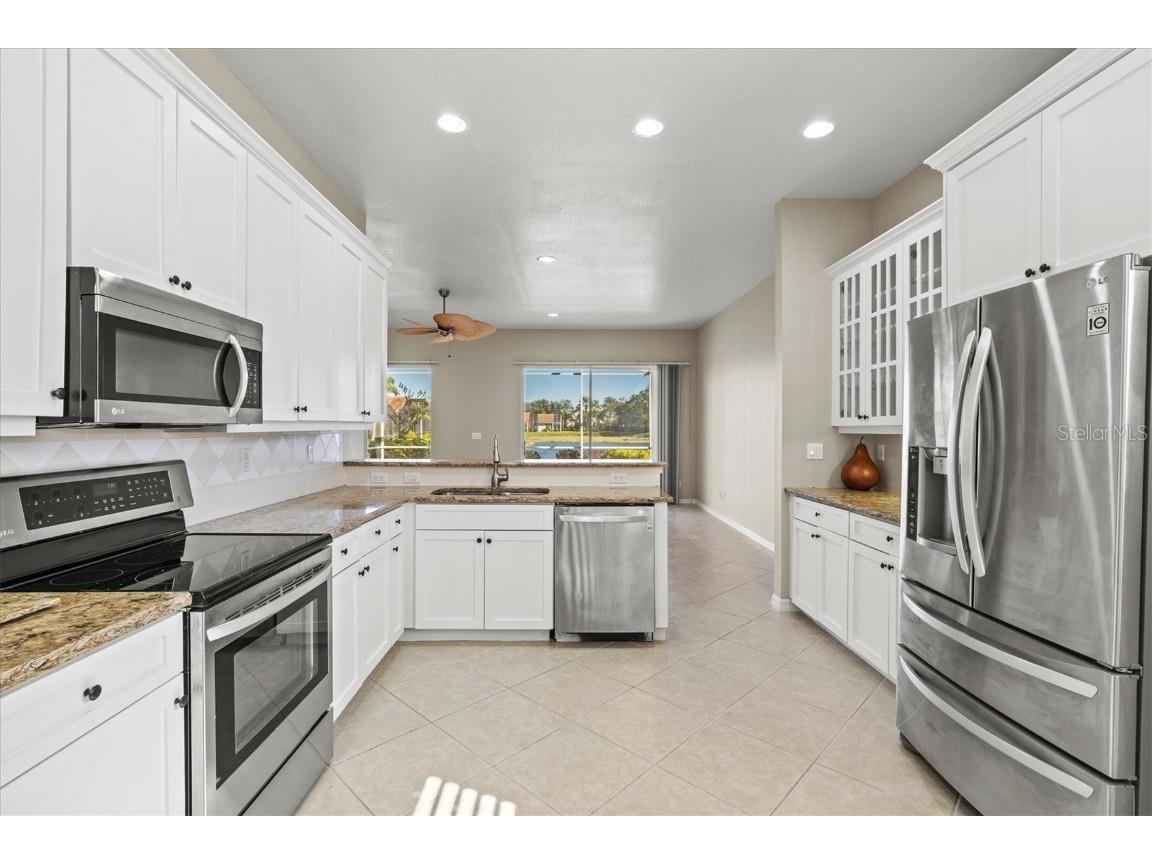 6511 43rd Court E Sarasota FL 34243 A4676546 image14