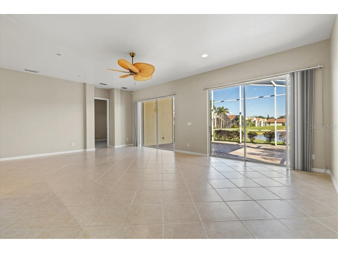 6511 43rd Court E Sarasota FL 34243 A4676546 image17