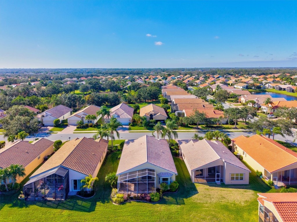 6511 43rd Court E Sarasota FL 34243 A4676546 image44