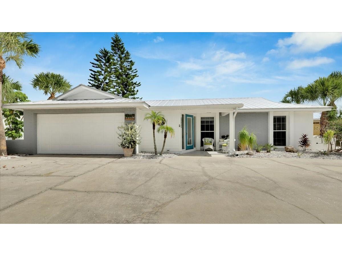 6511 Abaco Drive Apollo Beach FL 33572 T3474606 image1