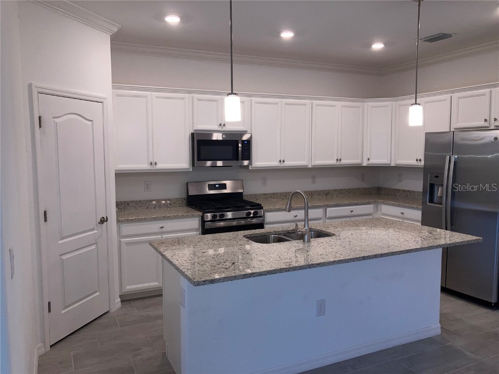 6511 Clairborne Lane Bradenton FL 34211 A4670022 image3