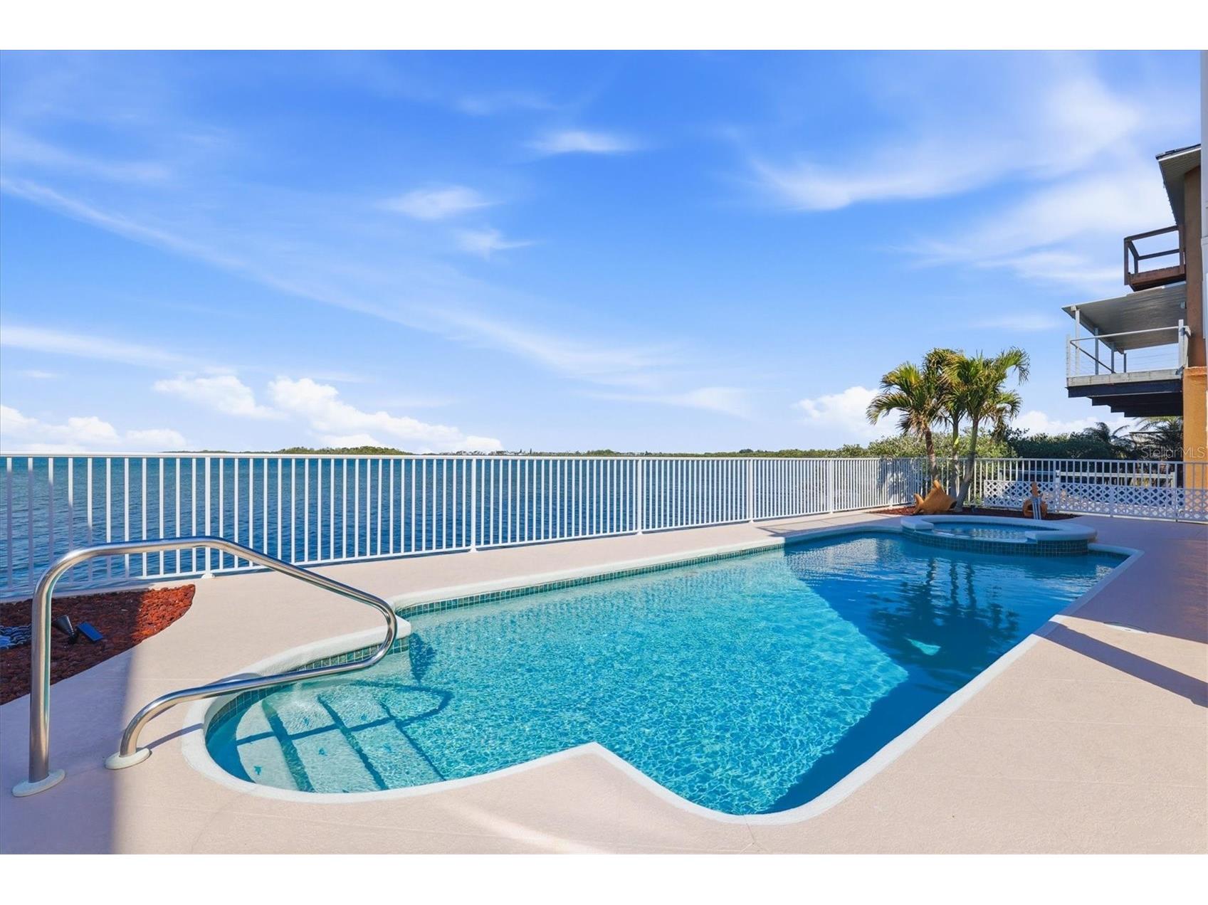 6511 Driftwood Drive Hudson FL 34667 - 60 FEET ON THE GULF! W7883278 image9