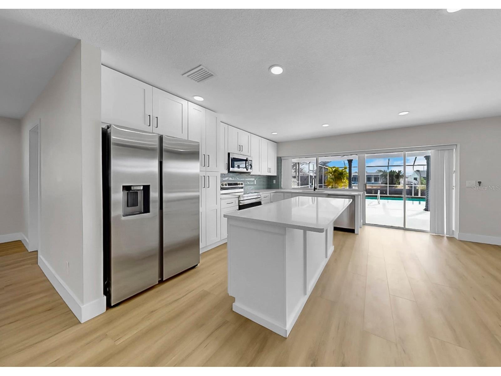 6511 Santiago Court Apollo Beach FL 33572 TB8480678 image9