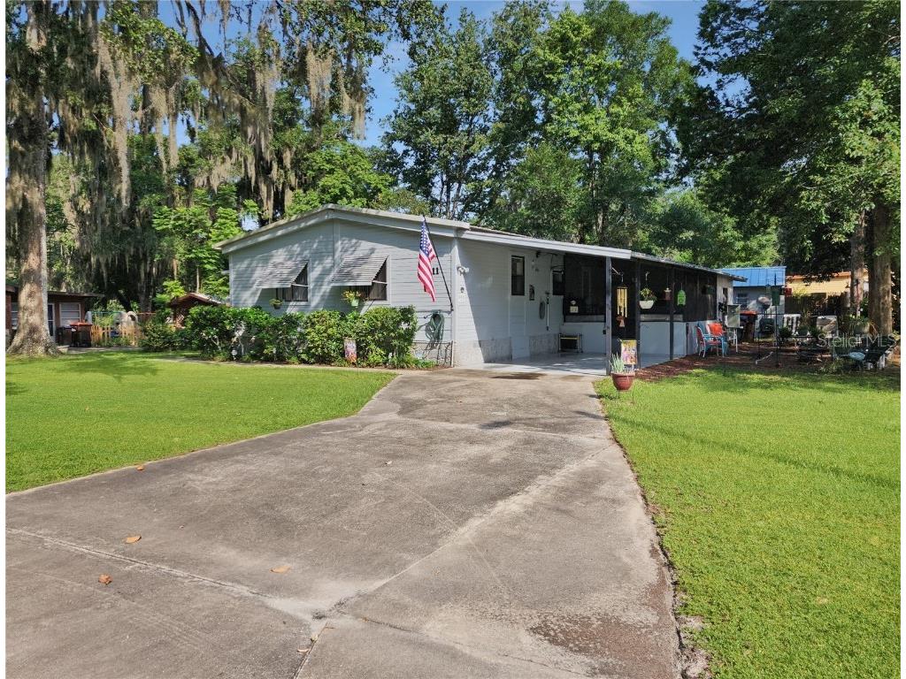 6511 SE 111th Place Belleview FL 34420 OM659987 image1