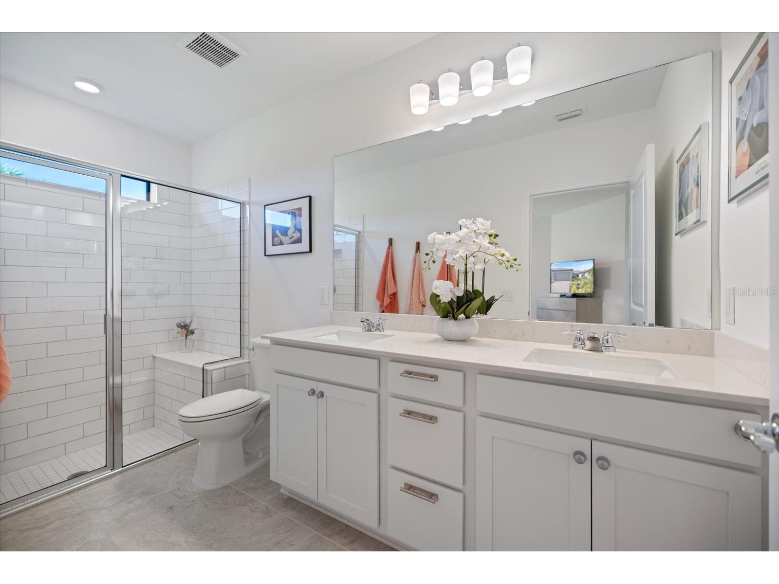 6511 Silverstar Drive Sarasota FL 34240 A4663601 image24