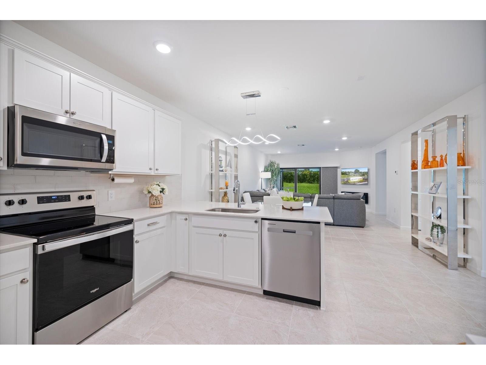 6511 Silverstar Drive Sarasota FL 34240 A4685176 image36