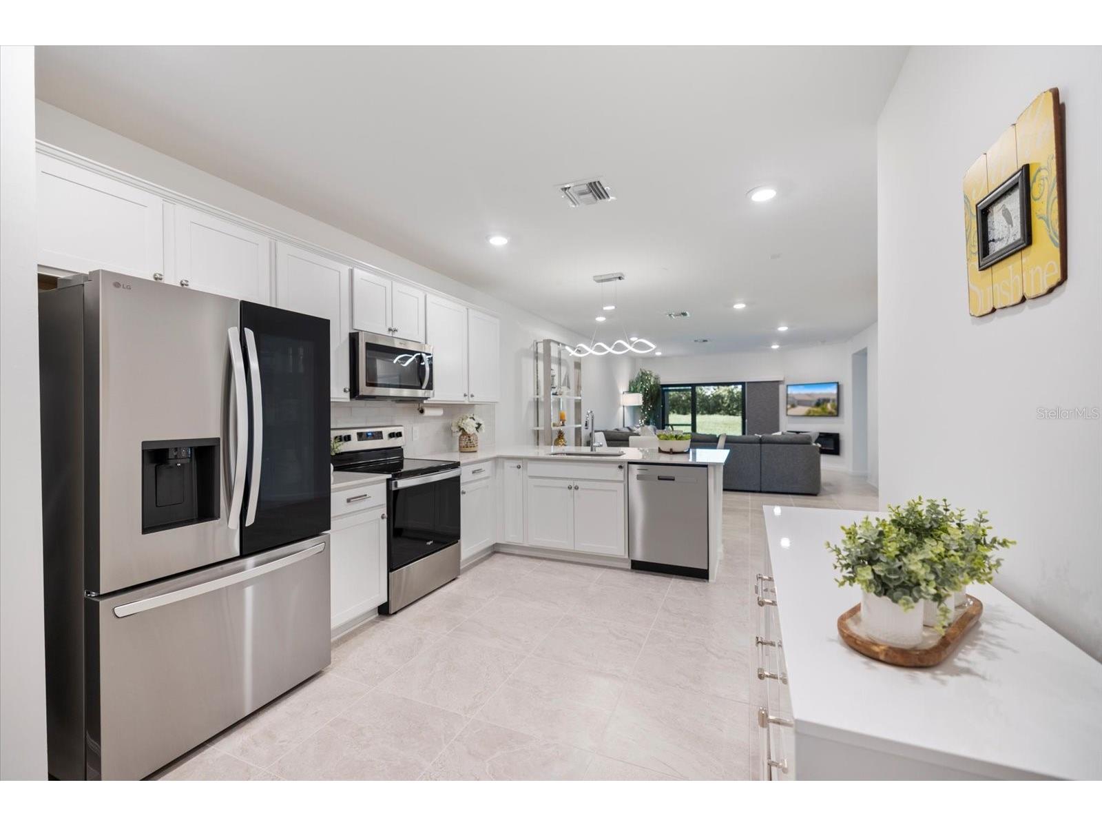 6511 Silverstar Drive Sarasota FL 34240 A4685176 image37