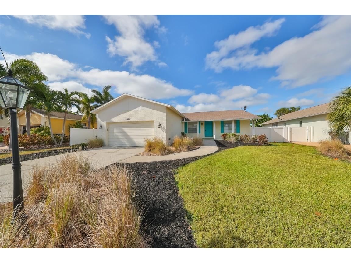 6512 Bimini Court Apollo Beach FL 33572 TB8320328 image1