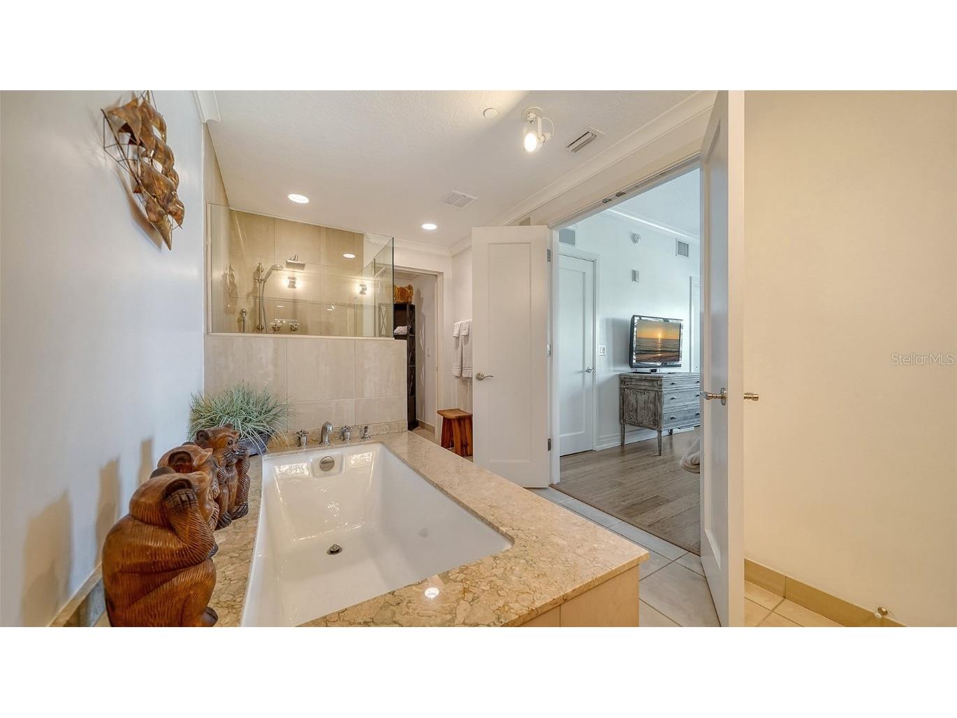 6512 Midnight Pass Road #206 Sarasota FL 34242 - GULF OF MEXICO A4640499 image23