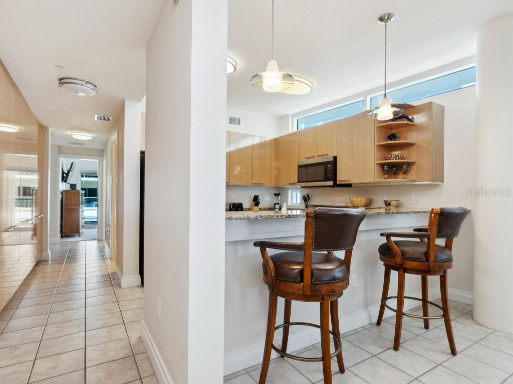 6512 Midnight Pass Road #303 Sarasota FL 34242 A4652317 image11