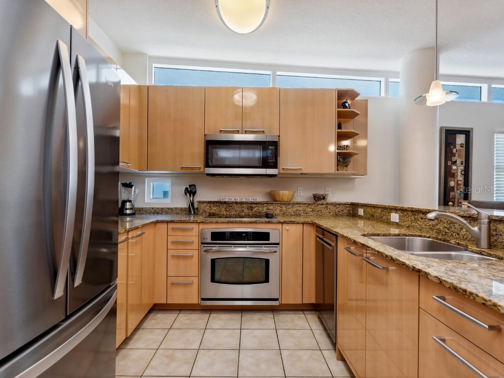 6512 Midnight Pass Road #303 Sarasota FL 34242 A4652317 image12