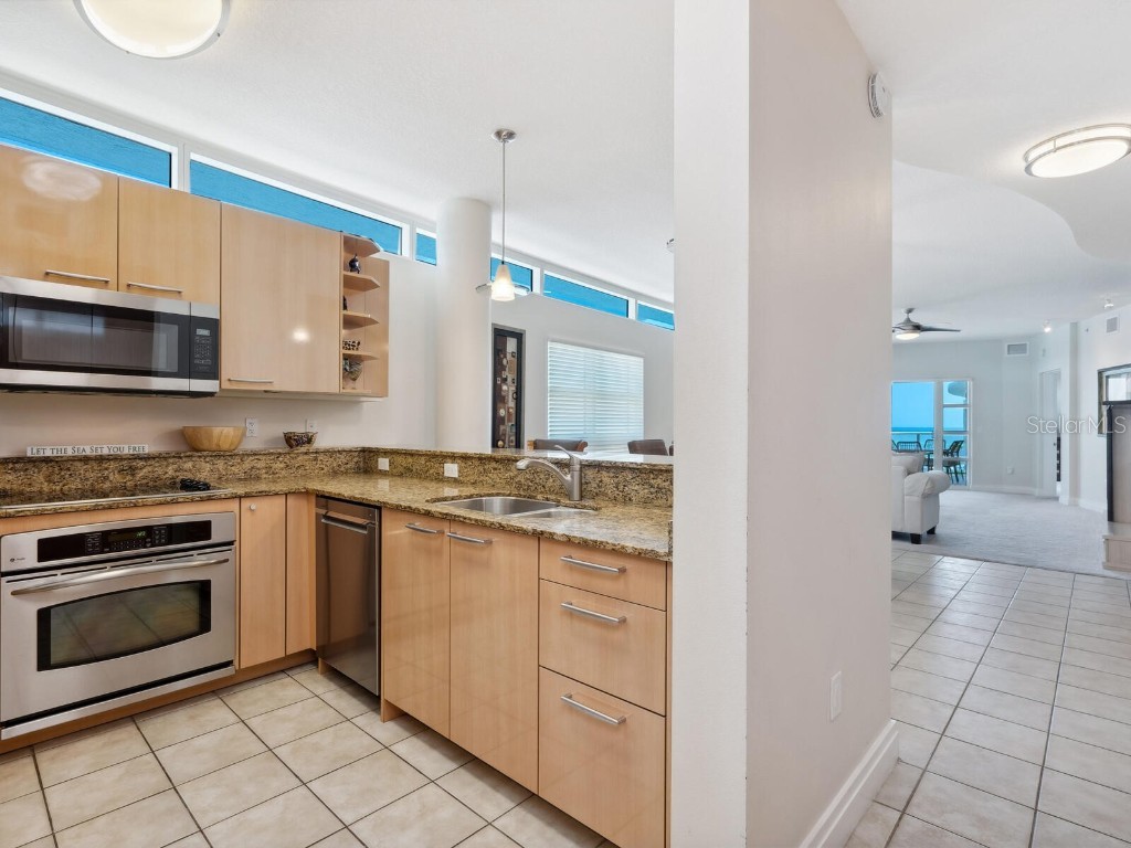 6512 Midnight Pass Road #303 Sarasota FL 34242 A4652317 image13