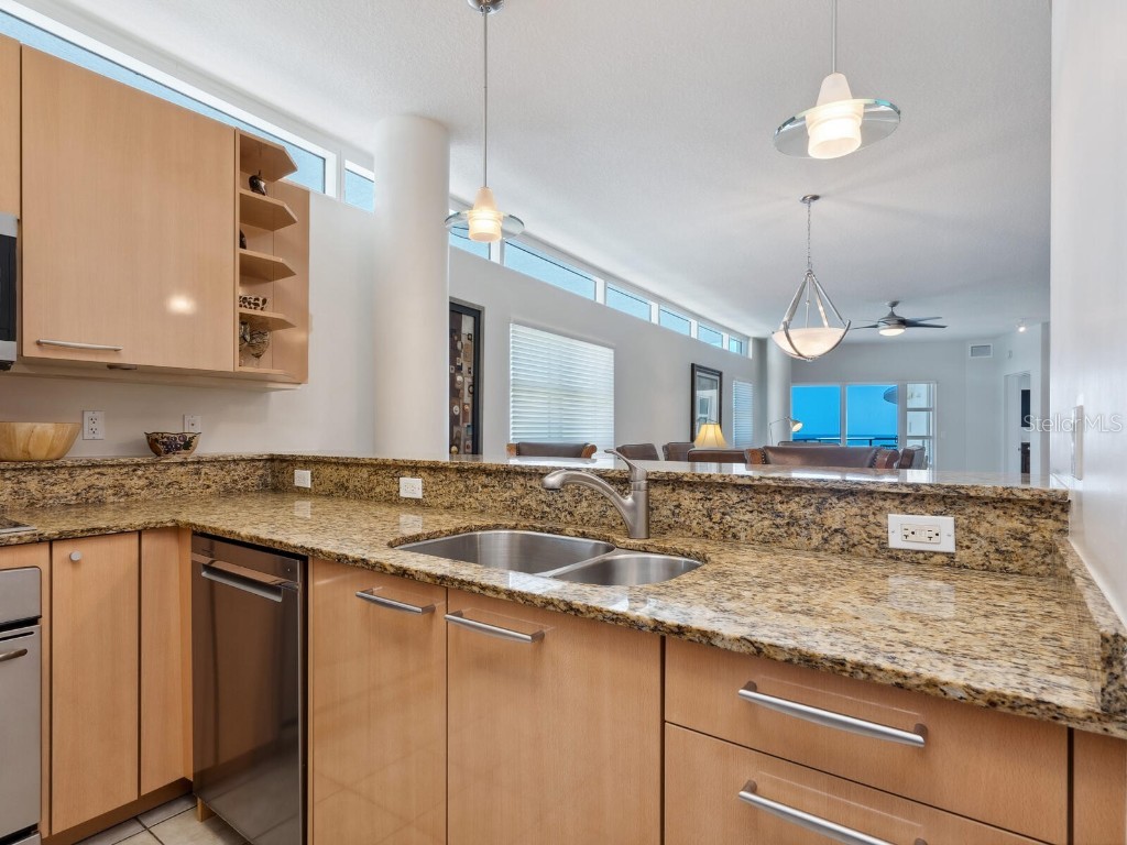 6512 Midnight Pass Road #303 Sarasota FL 34242 A4652317 image14