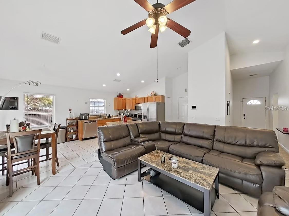6512 N 24th Street Tampa FL 33610 TB8514437 image2
