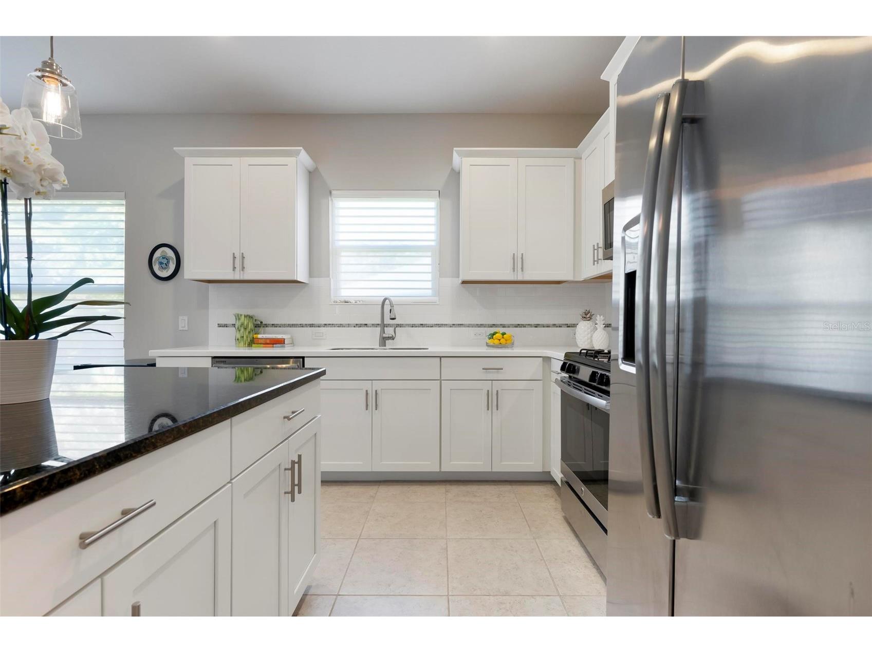 6512 Palm Leaf Court Sarasota FL 34243 A4671196 image12