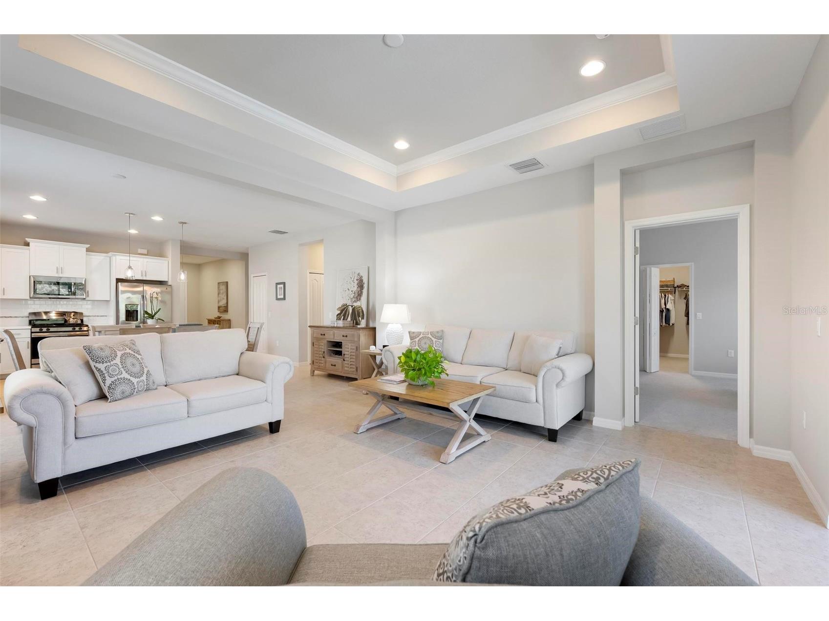 6512 Palm Leaf Court Sarasota FL 34243 A4671196 image8