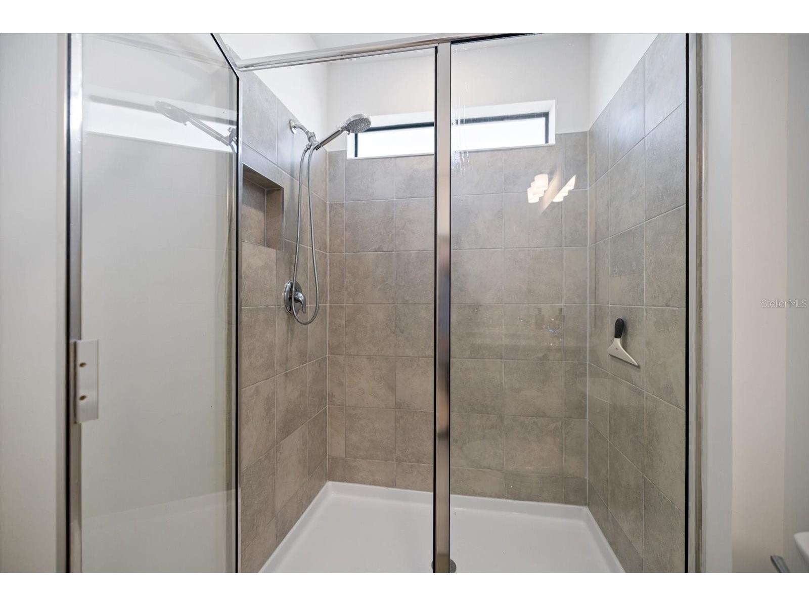 6512 Silverstar Drive Sarasota FL 34240 A4681825 image16