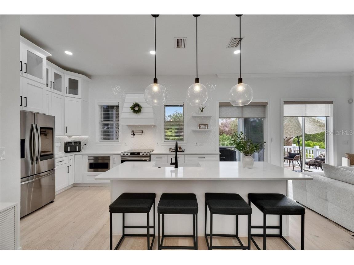 6512 Simone Shores Circle Apollo Beach FL 33572 - ST CRUEX CANAL TB8393675 image14